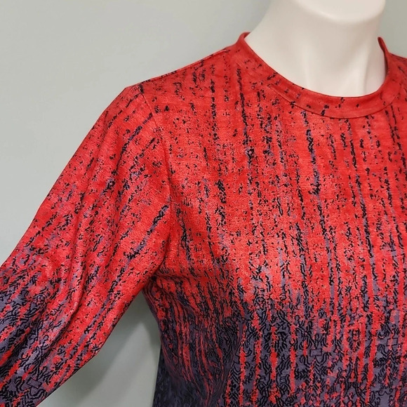 Exclusive red and purple demask pattern top - Picture 6 of 14